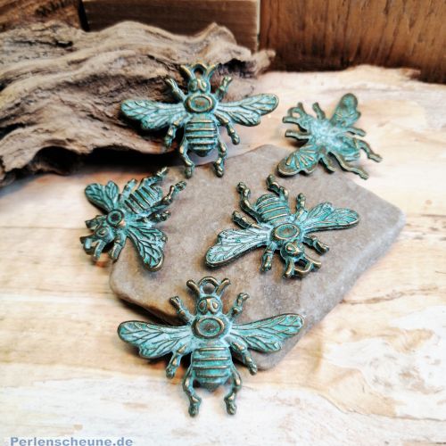 2 Kettenanhänger Charms Insekt Biene bronze antik Patina 32 mm