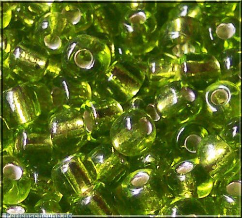 Glasperlen Rocailles mit Silbereinzug in moosgrün 4 - 5 mm