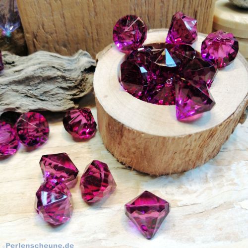 10 facettierte große Diamantperlen Imitat Anhänger Tropfen lila 15 mm