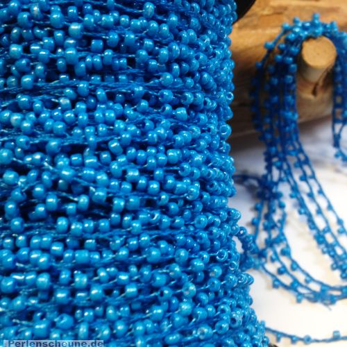 1 Meter Perlenfaden mit Rocaillesperlen mittel blau 2 mm