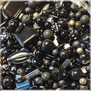 50 g böhmische Glasperlen als Mix in schwarz