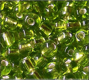 Glasperlen Rocailles mit Silbereinzug in moosgrün 4 - 5 mm