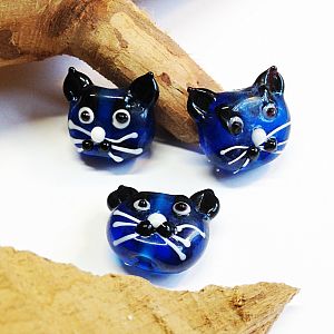 Katzenperlen Set mit 2 Glaslampworkperlen Katzen handmade blau 22 mm