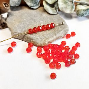 30 Facettierte und geschliffene Glasperlen Rondelle rot 4 mm